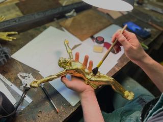 ✨ Další den studentské praxe u nás ve firmě patřil pozlacování plátkovým zlatem. A byla to radost koukat pod ruce! Za pár...