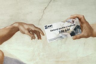 Honíte dárky na poslední chvíli? Máme pro vás to pravé ořechové! 🎁 Naše nová „reklama“ se už dostala až na strop Sixtinské...